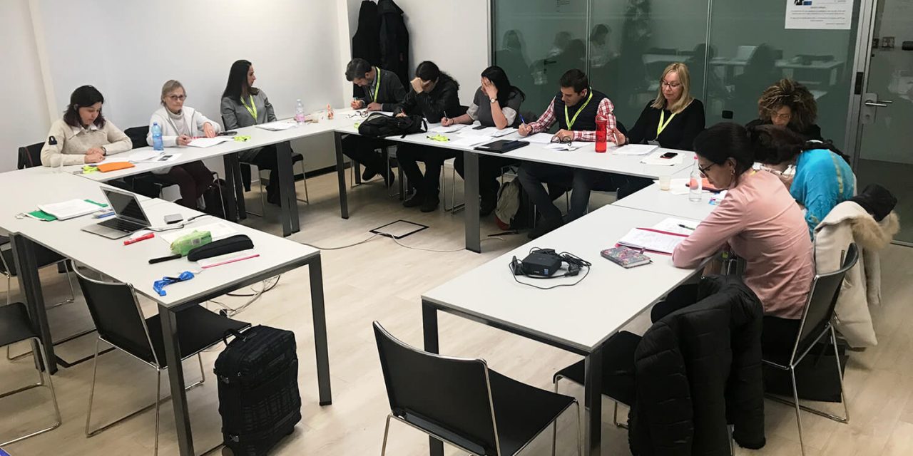 https://www.marcelaoliveira.it/wp-content/uploads/2019/05/corso-ricerca-attiva-1280x640.jpg
