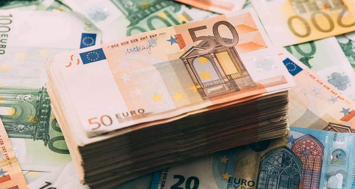 https://www.marcelaoliveira.it/wp-content/uploads/2019/11/o-salario-minimo-na-italia-1200x640.jpg